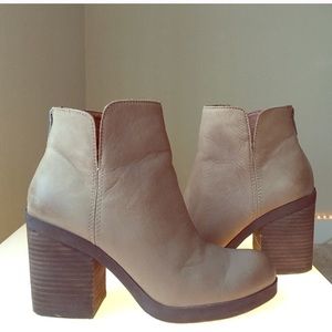 Lucky brand tan booties